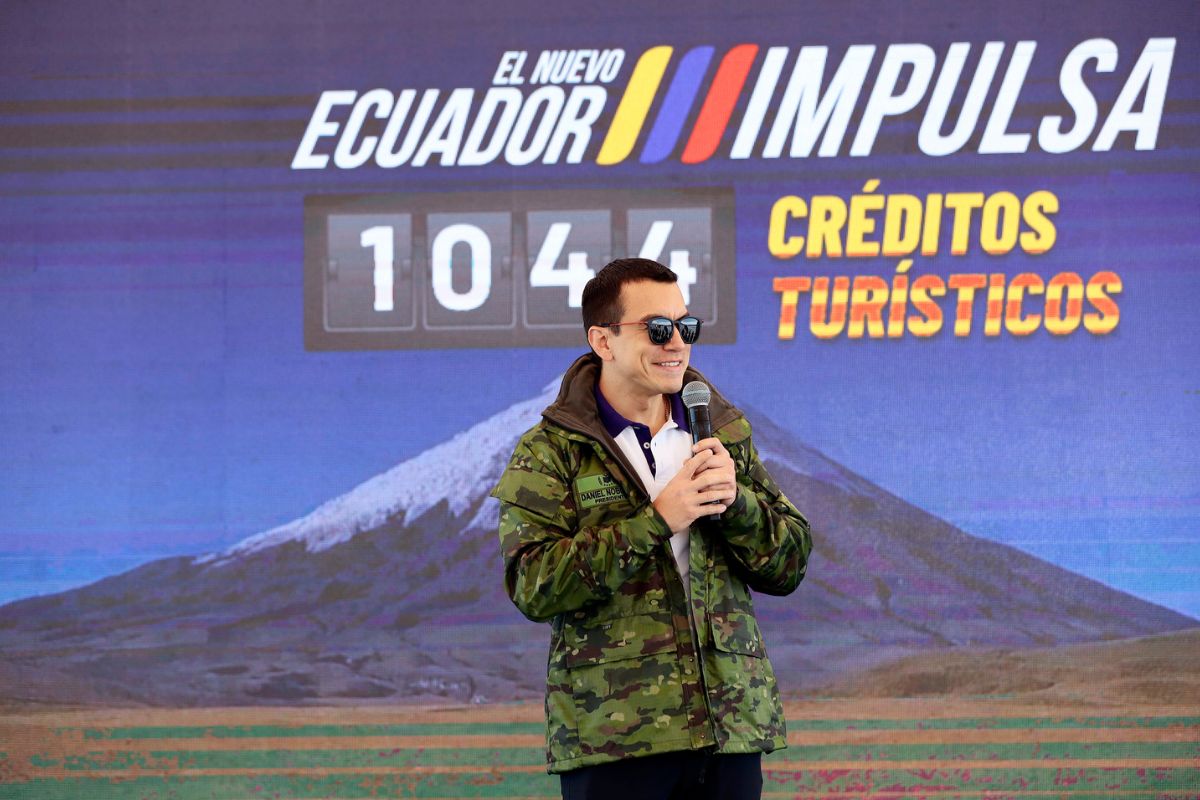 Noboa: “No voy a permitir que frenen un programa que beneficia a las mujeres”