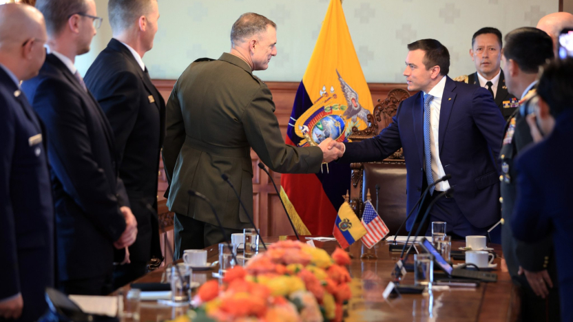 Gobierno anuncia nueva fase contra el crimen tras reunión con Comando Sur
