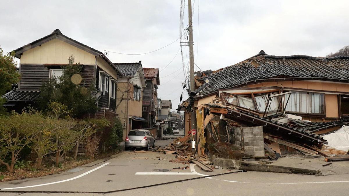 Sismo de 7.5 genera evacuaciones masivas en Japón