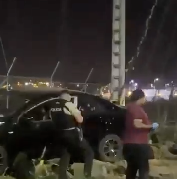 Doble asesinato en La Joya: víctimas terminaron estrelladas contra un poste