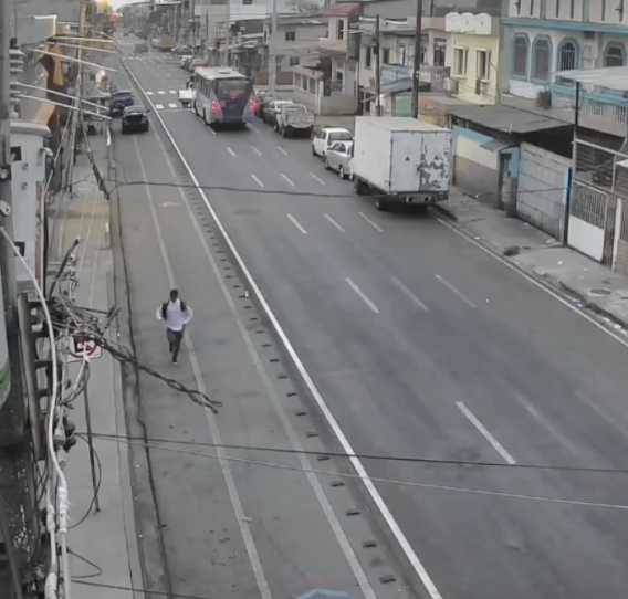 Delincuente abatido durante intento de asalto a bus urbano en Guayaquil