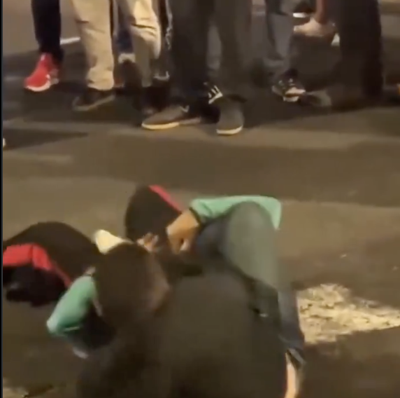 Violento enfrentamiento de aficionados toreros tras derrota