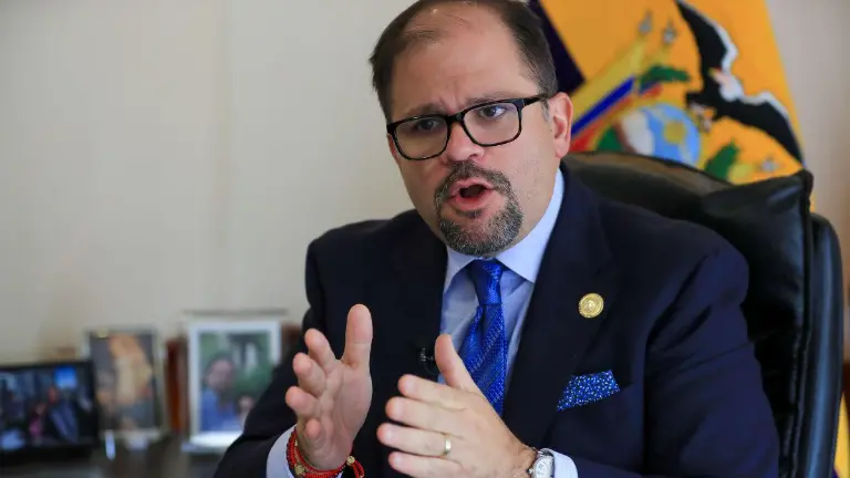 Ministro del Interior advierte a jueces tras allanamientos por presunto cohecho
