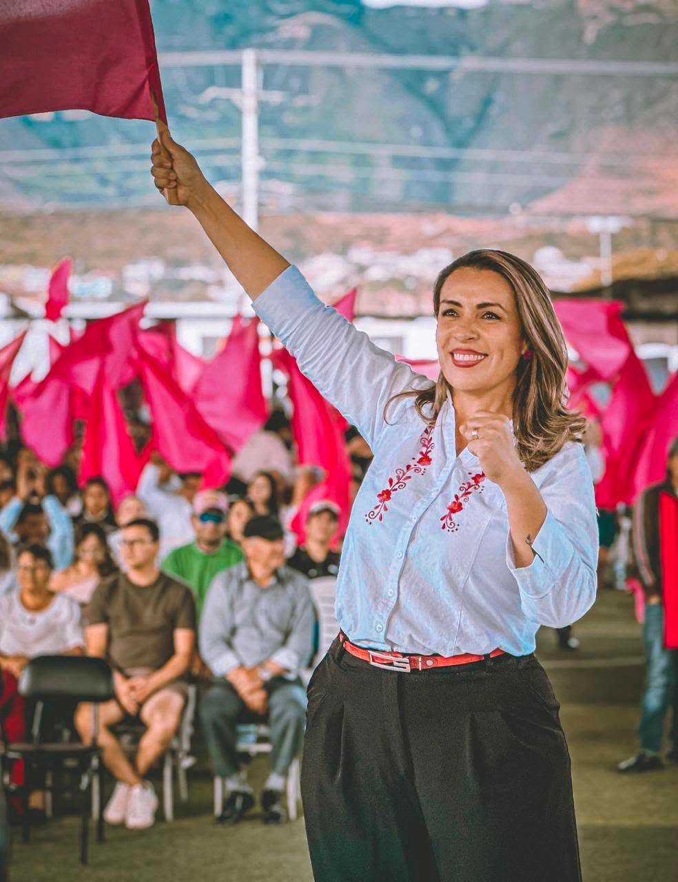 CNE acepta candidatura de Lucía Posso para la Alcaldía de Ibarra