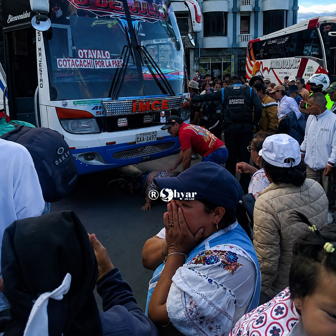 Tragedia en el terminal de Otavalo: una persona murió tras ser atropellada por un bus