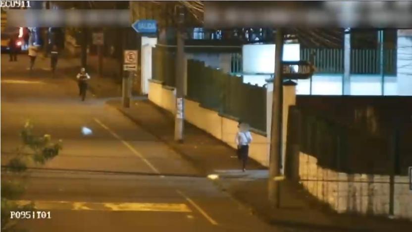 Chofer en presunto estado etílico escapó tras abandonar un bus con pasajeros